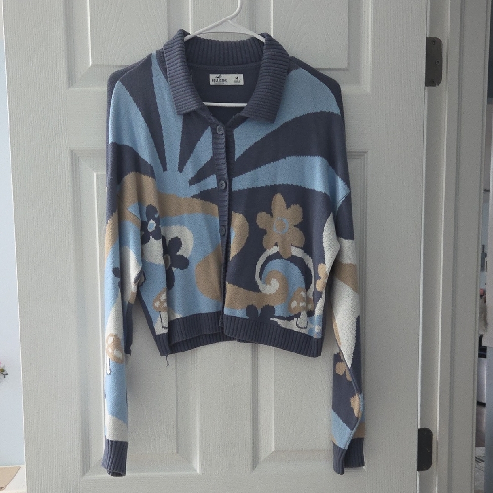 Hollister Women's Blue and Cream Cardigan